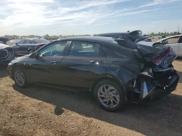 KMHLM4DGXRU838893 2024 HYUNDAI ELANTRA - Image 2