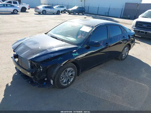 KMHLM4DGXRU839879 2024 HYUNDAI ELANTRA - Image 2