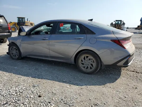 KMHLM4DGXRU852051 2024 HYUNDAI ELANTRA - Image 2