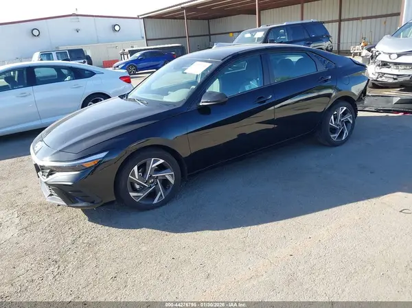 KMHLM4DGXSU007853 2025 HYUNDAI ELANTRA - Image 2