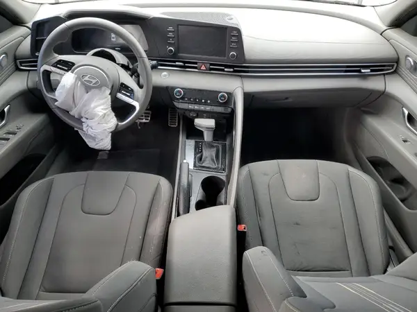 KMHLM4DGXSU010641 2025 HYUNDAI ELANTRA - Image 8