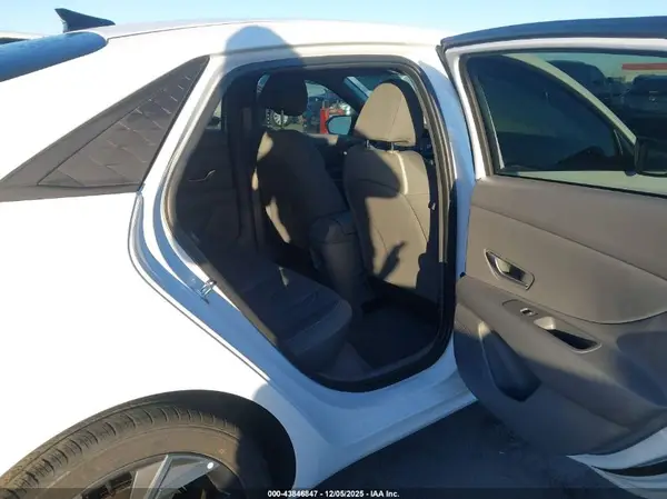 KMHLM4DGXSU018576 2025 HYUNDAI ELANTRA - Image 8