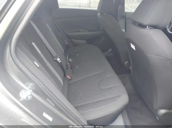 KMHLM4DGXSU049116 2025 HYUNDAI ELANTRA - Image 8