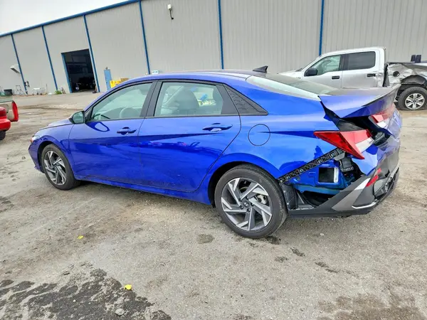KMHLM4DGXSU053862 2025 HYUNDAI ELANTRA - Image 2