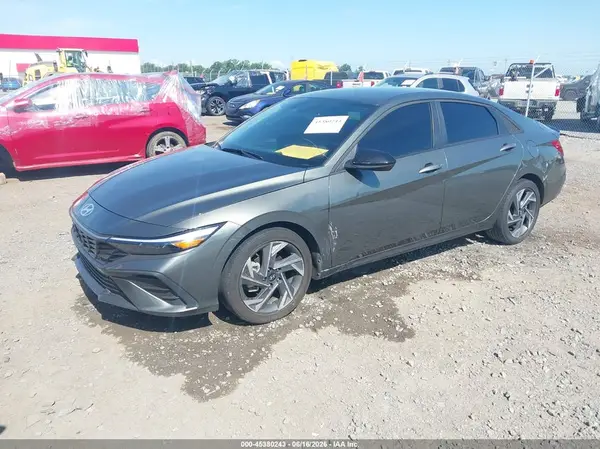 KMHLM4DGXSU057698 2025 HYUNDAI ELANTRA - Image 2