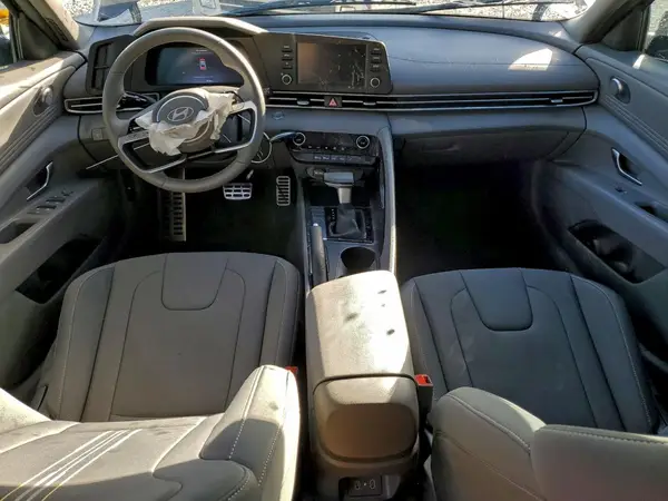 KMHLM4DGXSU060617 2025 HYUNDAI ELANTRA - Image 8