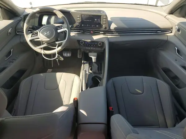 KMHLM4DGXSU060858 2025 HYUNDAI ELANTRA - Image 8