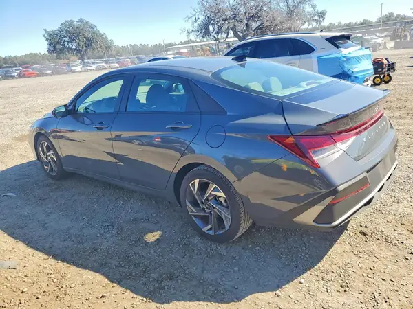 KMHLM4DGXSU068443 2025 HYUNDAI ELANTRA - Image 2