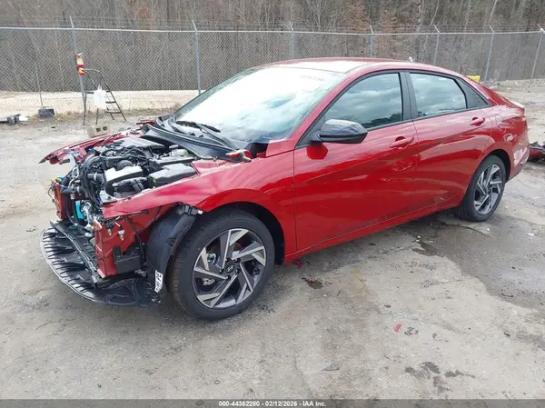 KMHLM4DGXSU069740 2025 HYUNDAI ELANTRA - Image 2