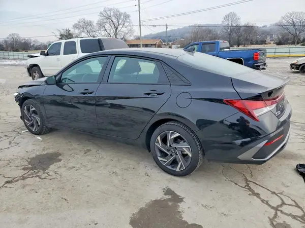 KMHLM4DGXSU088904 2025 HYUNDAI ELANTRA - Image 2