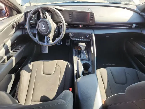 KMHLM4DGXSU870149 2025 HYUNDAI ELANTRA - Image 8