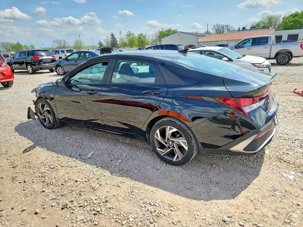 KMHLM4DGXSU873617 2025 HYUNDAI ELANTRA - Image 2