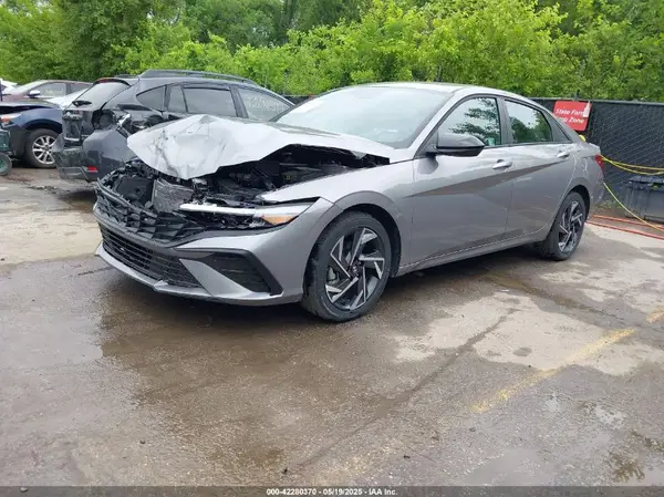 KMHLM4DGXSU879076 2025 HYUNDAI ELANTRA - Image 2