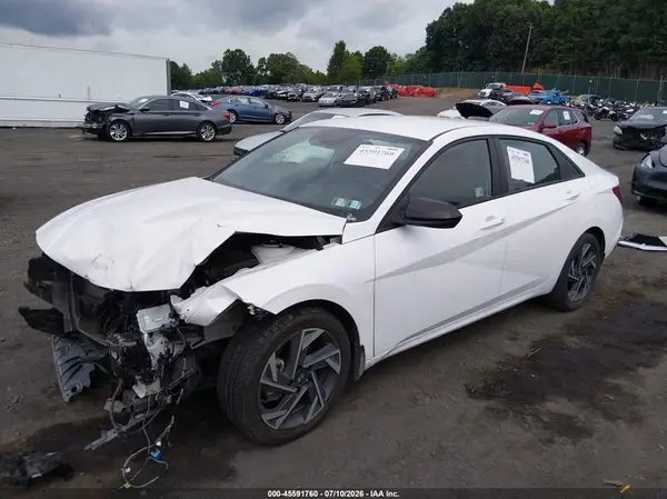 KMHLM4DGXSU882477 2025 HYUNDAI ELANTRA - Image 2