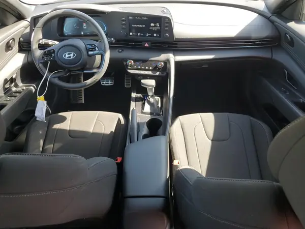 KMHLM4DGXSU908754 2025 HYUNDAI ELANTRA - Image 8
