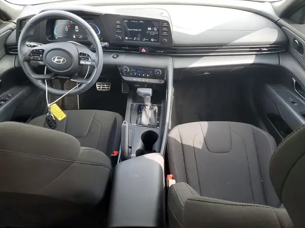 KMHLM4DGXSU925277 2025 HYUNDAI ELANTRA - Image 8
