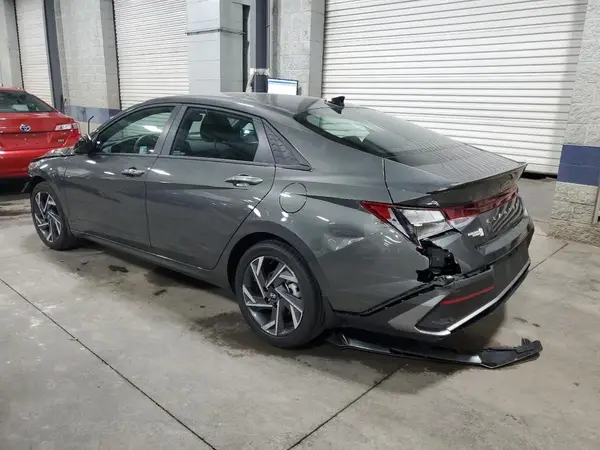 KMHLM4DGXSU927305 2025 HYUNDAI ELANTRA - Image 2