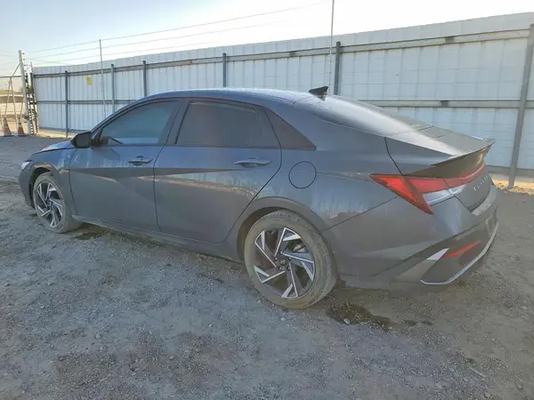 KMHLM4DGXSU929846 2025 HYUNDAI ELANTRA - Image 2