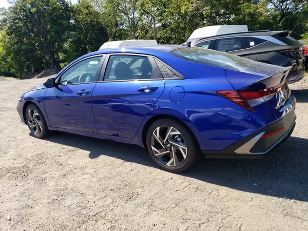 KMHLM4DGXSU935548 2025 HYUNDAI ELANTRA - Image 2