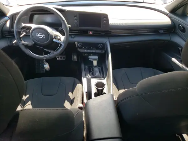 KMHLM4DGXSU935548 2025 HYUNDAI ELANTRA - Image 8