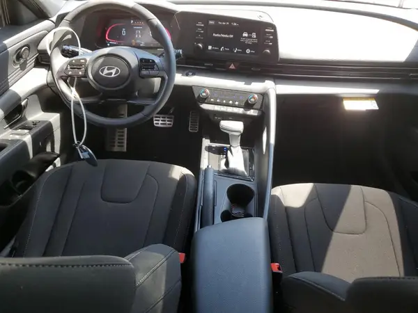 KMHLM4DGXSU936439 2025 HYUNDAI ELANTRA - Image 8