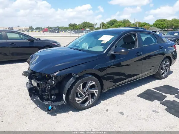 KMHLM4DGXSU949482 2025 HYUNDAI ELANTRA - Image 2