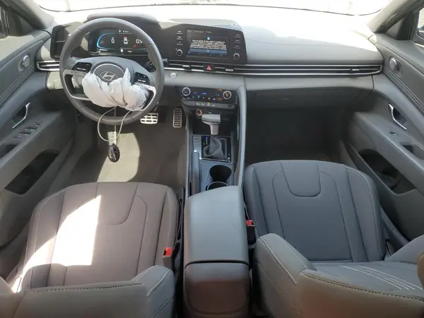 KMHLM4DGXSU953662 2025 HYUNDAI ELANTRA - Image 8