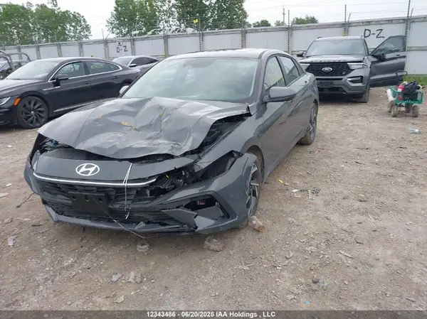 KMHLM4DGXSU954715 2025 HYUNDAI ELANTRA - Image 2