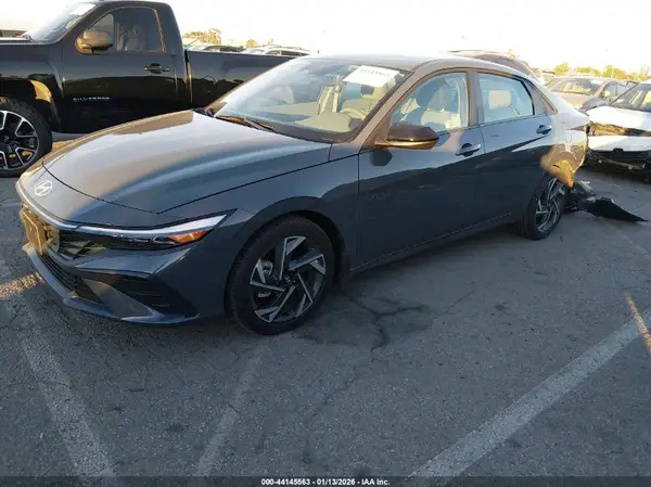 KMHLM4DGXSU956626 2025 HYUNDAI ELANTRA - Image 2