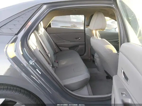 KMHLM4DGXSU956626 2025 HYUNDAI ELANTRA - Image 8
