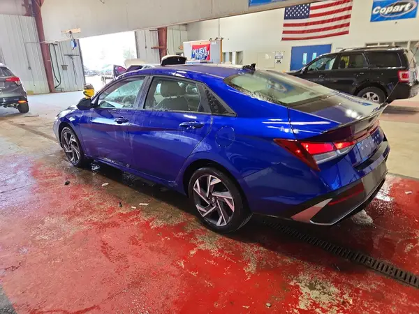 KMHLM4DGXSU958862 2025 HYUNDAI ELANTRA - Image 2
