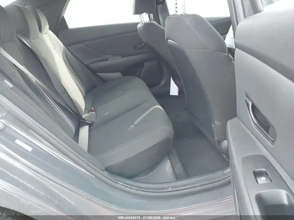 KMHLM4DGXSU960319 2025 HYUNDAI ELANTRA - Image 8
