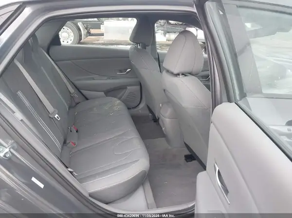 KMHLM4DGXSU962264 2025 HYUNDAI ELANTRA - Image 8