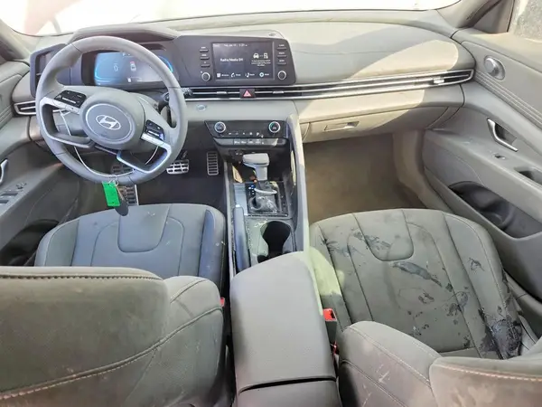 KMHLM4DGXSU975354 2025 HYUNDAI ELANTRA - Image 8