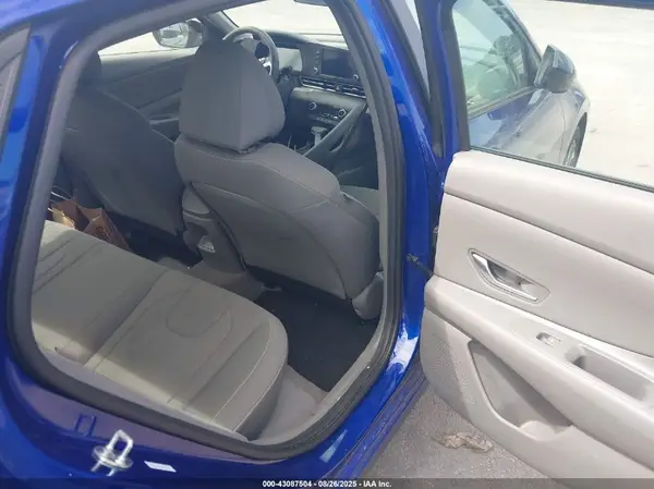 KMHLM4DGXSU986824 2025 HYUNDAI ELANTRA - Image 8