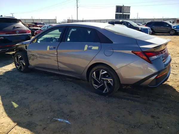 KMHLM4DGXSU988945 2025 HYUNDAI ELANTRA - Image 2
