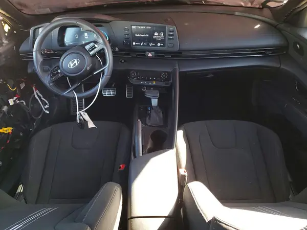 KMHLM4DGXSU988945 2025 HYUNDAI ELANTRA - Image 8