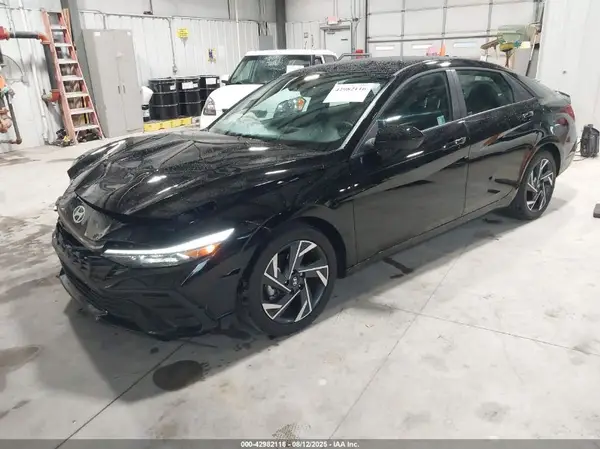 KMHLM4DGXSU991148 2025 HYUNDAI ELANTRA - Image 2