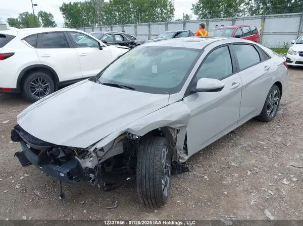 KMHLM4DGXSU992140 2025 HYUNDAI ELANTRA - Image 2
