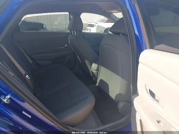 KMHLM4DGXSU992610 2025 HYUNDAI ELANTRA - Image 8