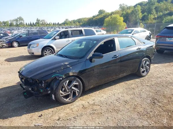 KMHLM4DGXSU993241 2025 HYUNDAI ELANTRA - Image 2