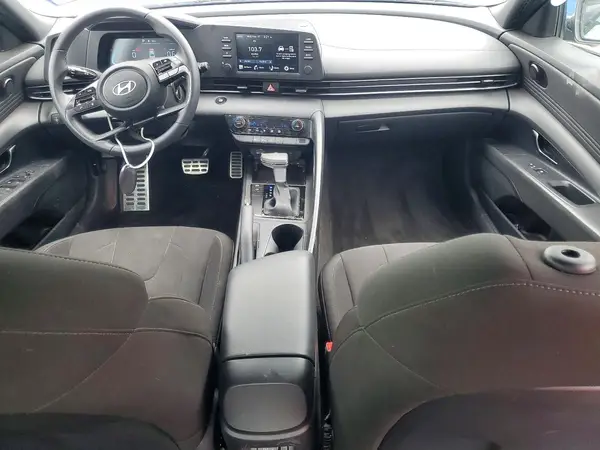 KMHLM4DGXTU137696 2026 HYUNDAI ELANTRA - Image 8
