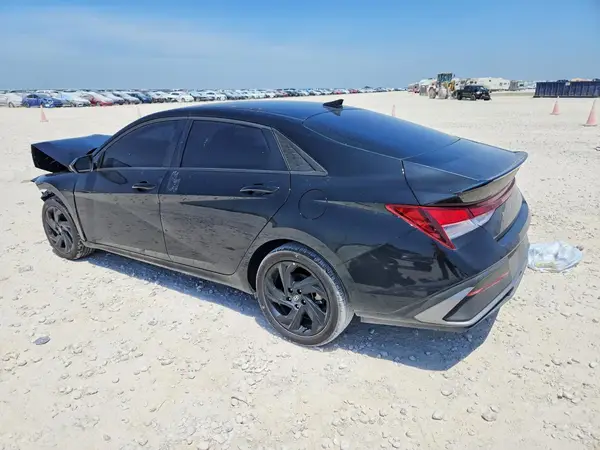 KMHLM4DGXTU171394 2026 HYUNDAI ELANTRA - Image 2