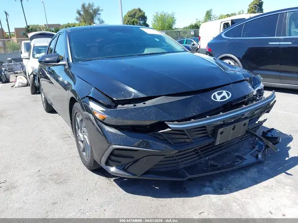 KMHLM4DJ0RU093552 2024 HYUNDAI ELANTRA - Image 1