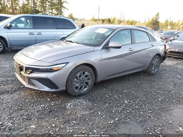 KMHLM4DJ0RU097777 2024 HYUNDAI ELANTRA - Image 2
