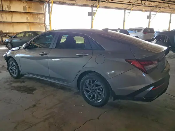 KMHLM4DJ0RU098007 2024 HYUNDAI ELANTRA - Image 2