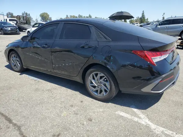 KMHLM4DJ0SU122506 2025 HYUNDAI ELANTRA - Image 2