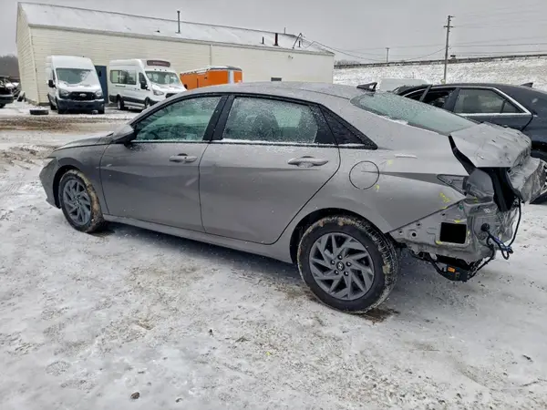 KMHLM4DJ0SU124238 2025 HYUNDAI ELANTRA - Image 2