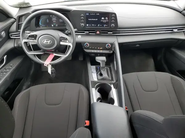 KMHLM4DJ0SU124773 2025 HYUNDAI ELANTRA - Image 8