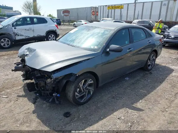 KMHLM4DJ0SU132436 2025 HYUNDAI ELANTRA - Image 2